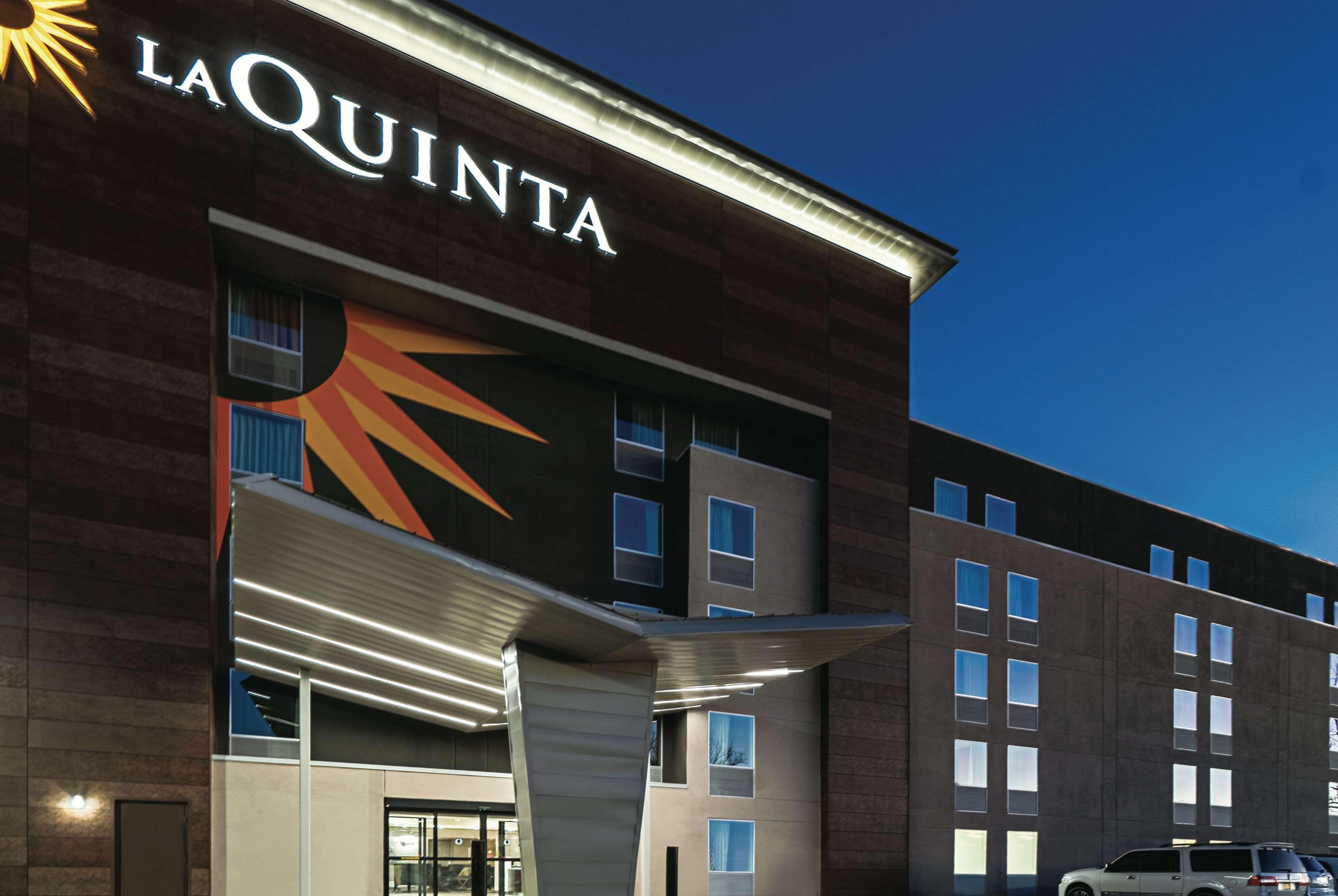 La Quinta By Wyndham Lubbock West Medical Center Hotel Exterior photo