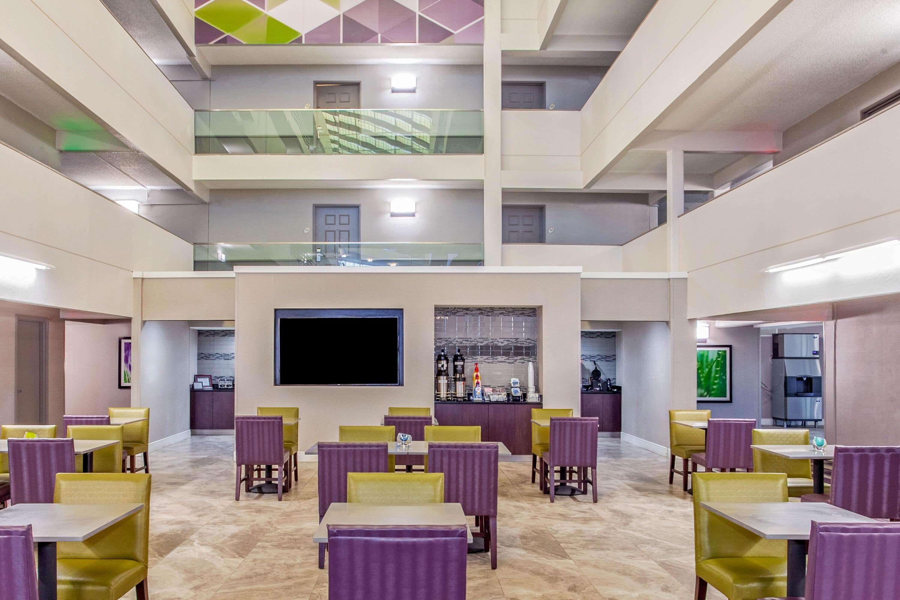 La Quinta By Wyndham Lubbock West Medical Center Hotel Exterior photo