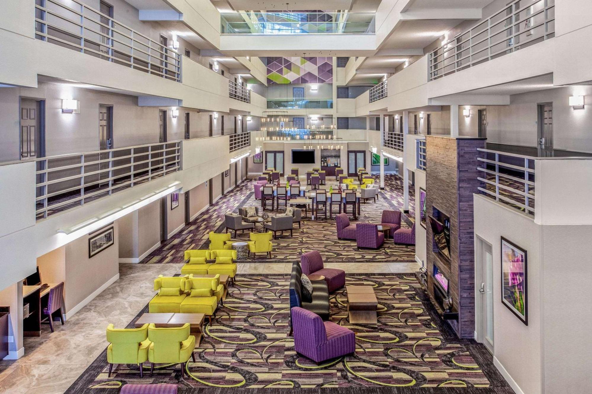 La Quinta By Wyndham Lubbock West Medical Center Hotel Exterior photo